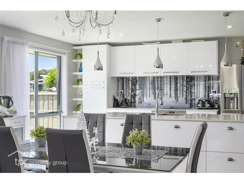 8 Ellison Street, Huonville TAS 7109