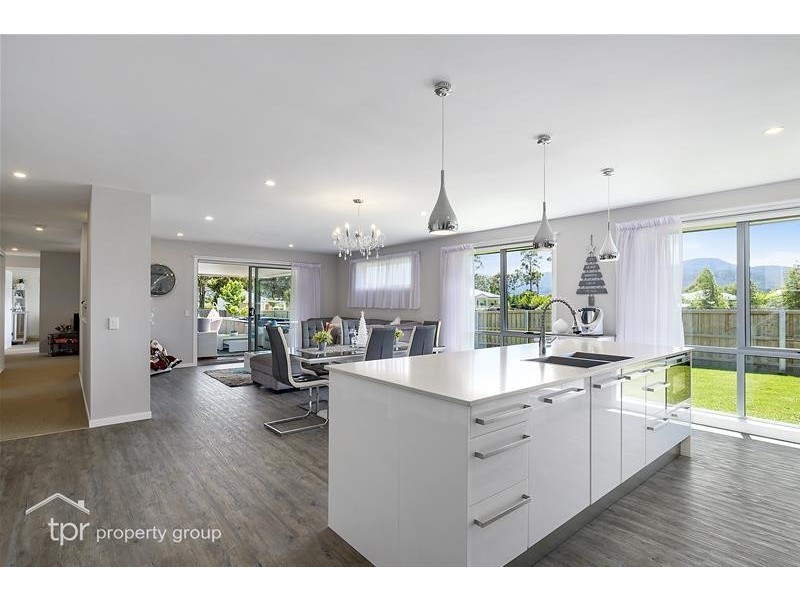 8 Ellison Street, Huonville TAS 7109