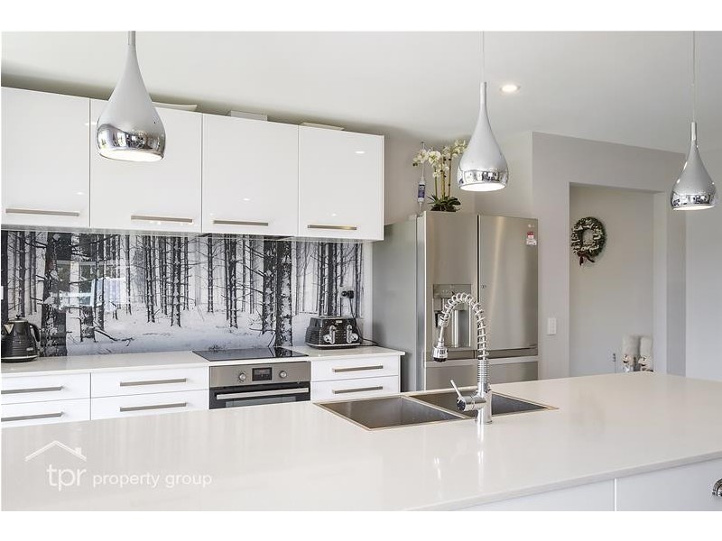 8 Ellison Street, Huonville TAS 7109