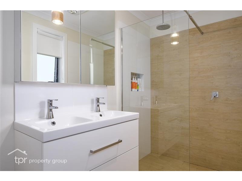 8 Ellison Street, Huonville TAS 7109