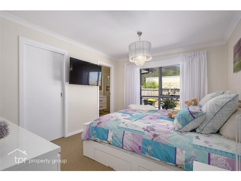 8 Ellison Street, Huonville TAS 7109