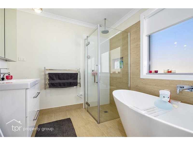 8 Ellison Street, Huonville TAS 7109