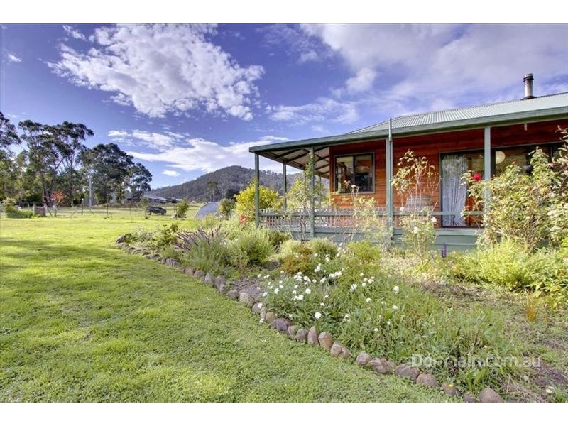 12 Walters Road, Wattle Grove TAS 7109