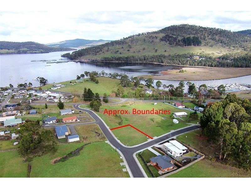 1 Bonnies Way, Port Huon TAS 7116