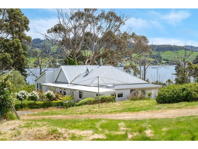 7160 Channel Highway, Gardners Bay TAS 7112