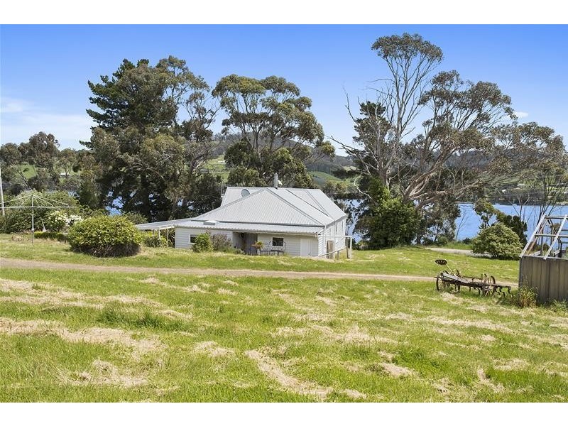 7160 Channel Highway, Gardners Bay TAS 7112