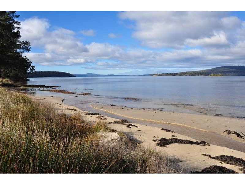 13 Pulfers Road, Dover TAS 7117