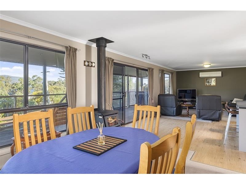 4 Sandrock Loop, Abels Bay TAS 7112