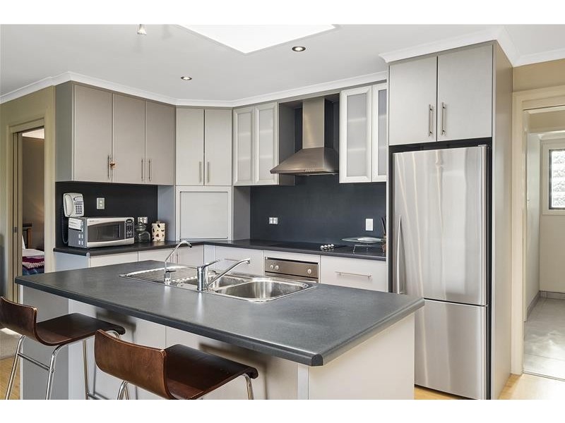 4 Sandrock Loop, Abels Bay TAS 7112