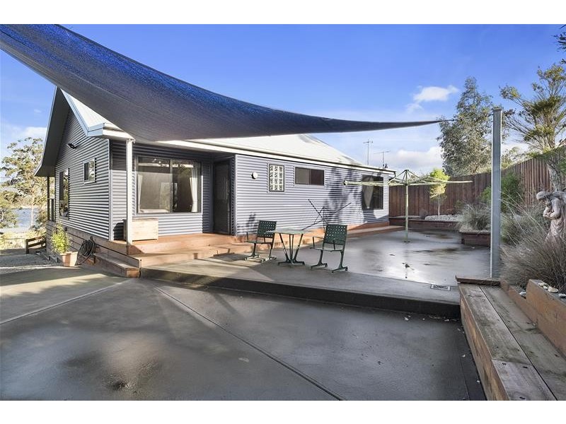 4 Sandrock Loop, Abels Bay TAS 7112