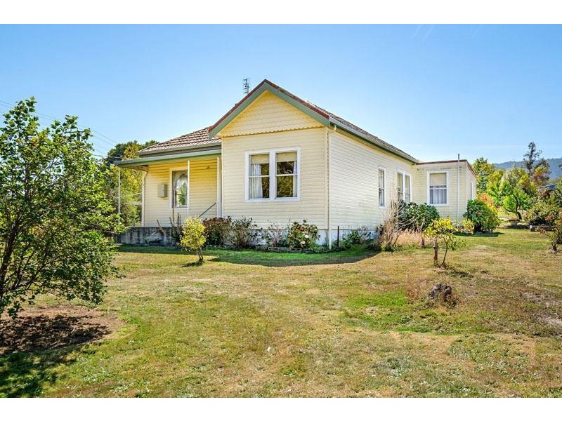 21 Esplanade Road, Cygnet TAS 7112