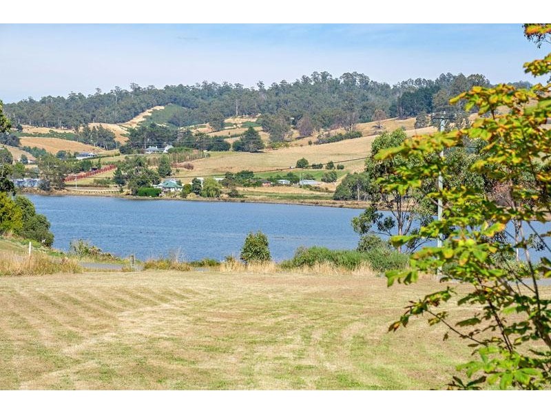 21 Esplanade Road, Cygnet TAS 7112