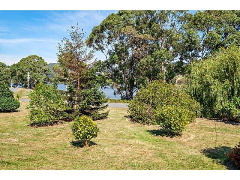21 Esplanade Road, Cygnet TAS 7112