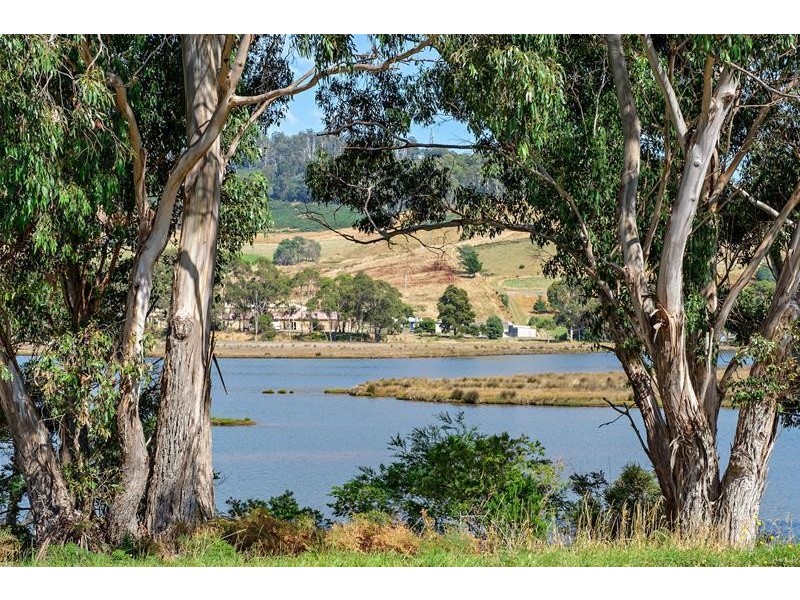 21 Esplanade Road, Cygnet TAS 7112