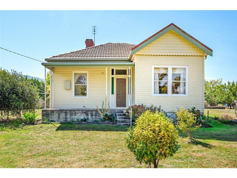 21 Esplanade Road, Cygnet TAS 7112