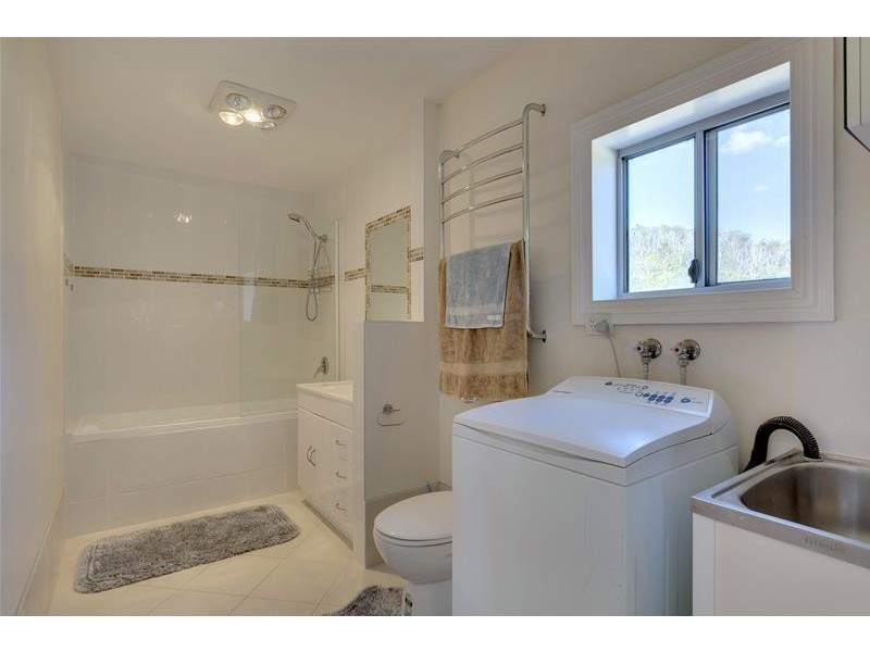 78 Walters Road, Wattle Grove TAS 7109