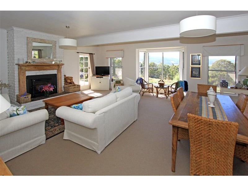 89 Graces  Road, Glaziers Bay TAS 7109