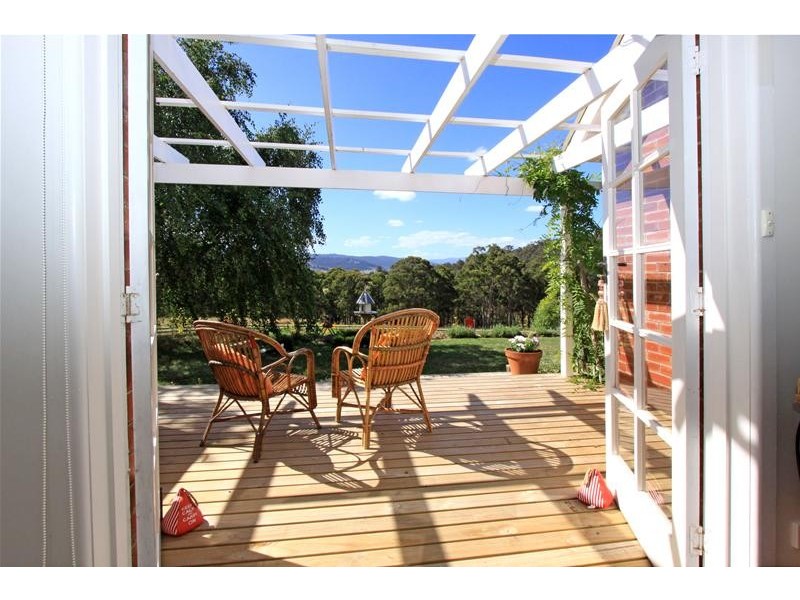 89 Graces  Road, Glaziers Bay TAS 7109