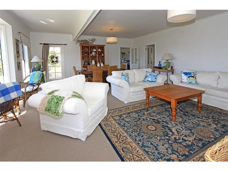 89 Graces  Road, Glaziers Bay TAS 7109