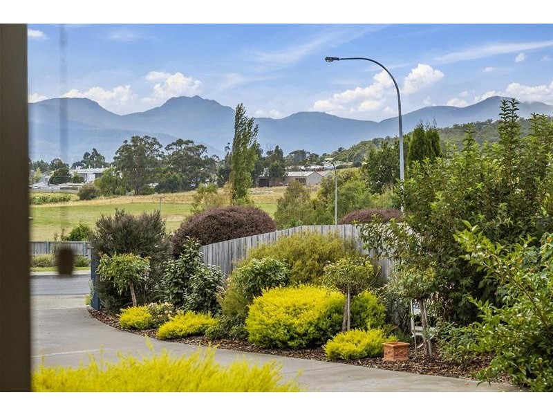 7 Pear Tree Close, Huonville TAS 7109