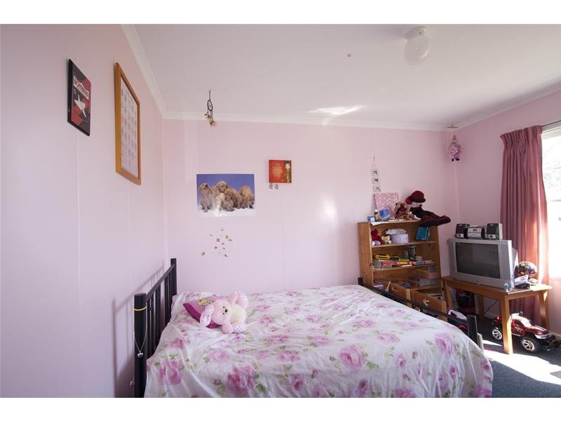 10 Shield Street, Huonville TAS 7109