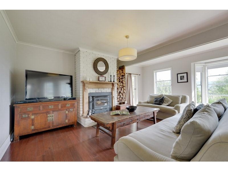 89 Graces Road, Glaziers Bay TAS 7109