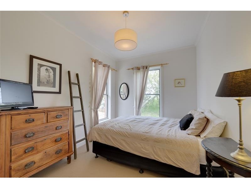 89 Graces Road, Glaziers Bay TAS 7109