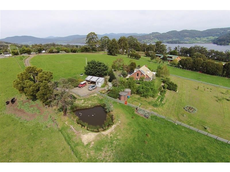 89 Graces Road, Glaziers Bay TAS 7109