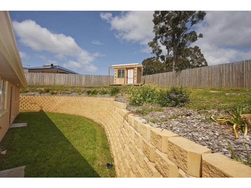 7 Plum Tree Close, Huonville TAS 7109
