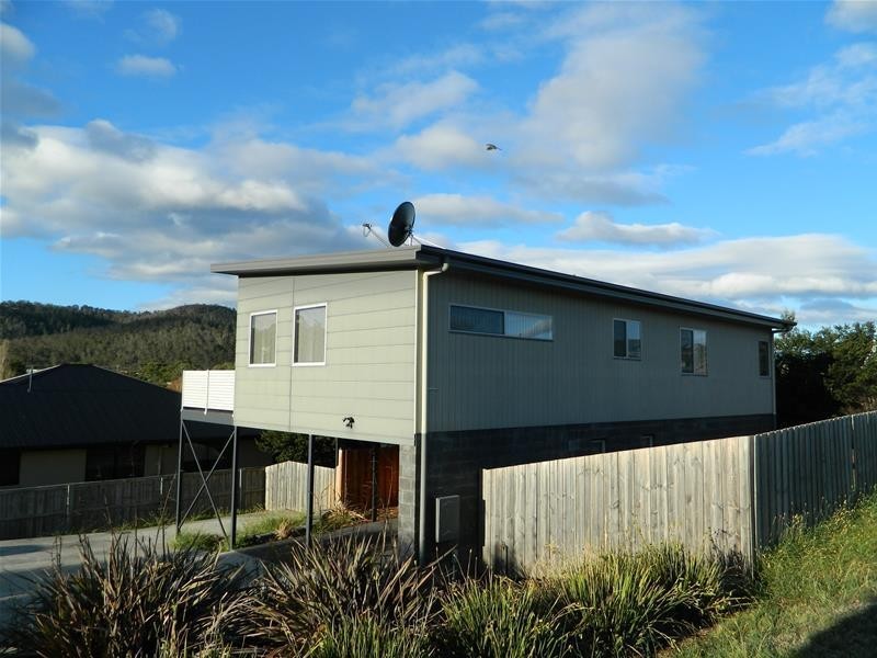 2 Yarraman Drive, Kingston TAS 7050