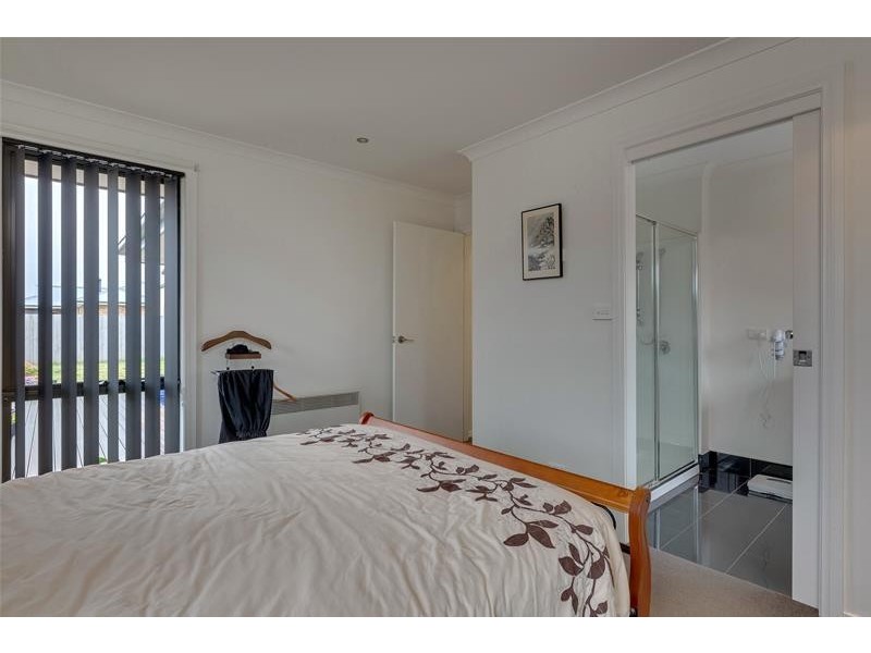 4a Lotus Court, Margate TAS 7054