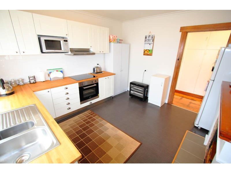 4 Tutton Avenue, Huonville TAS 7109