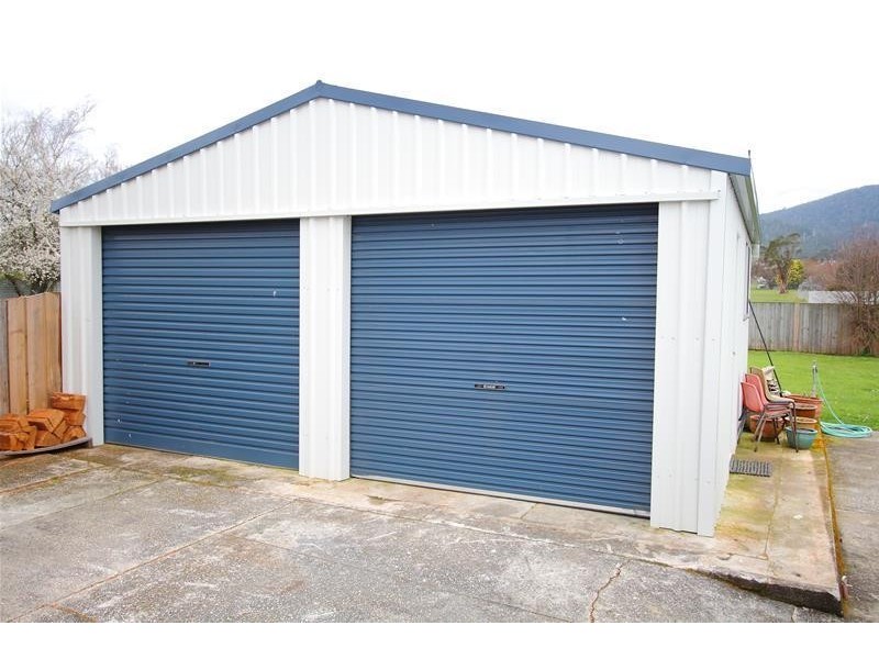 4 Tutton Avenue, Huonville TAS 7109