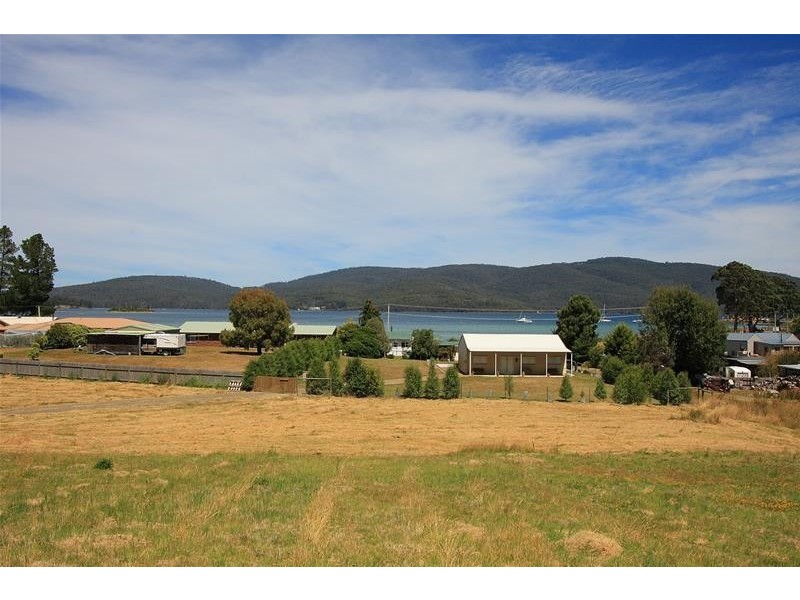13 Fritton Drive, Dover TAS 7117