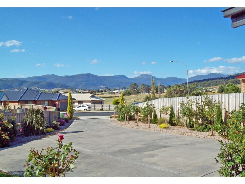 7 Pear Tree Close, Huonville TAS 7109