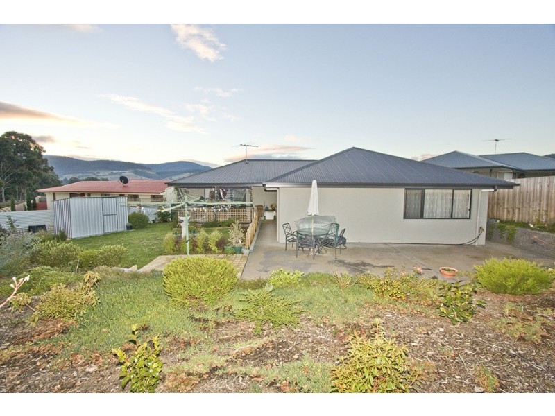 7 Pear Tree Close, Huonville TAS 7109