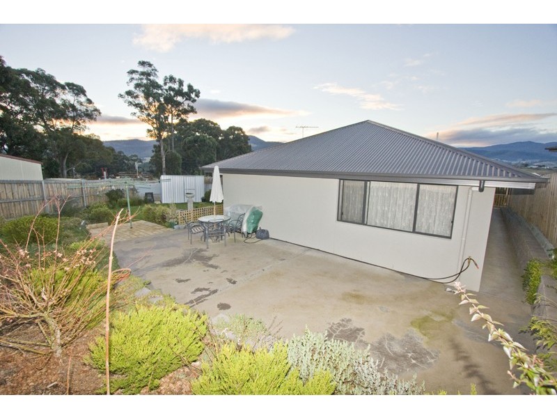 7 Pear Tree Close, Huonville TAS 7109