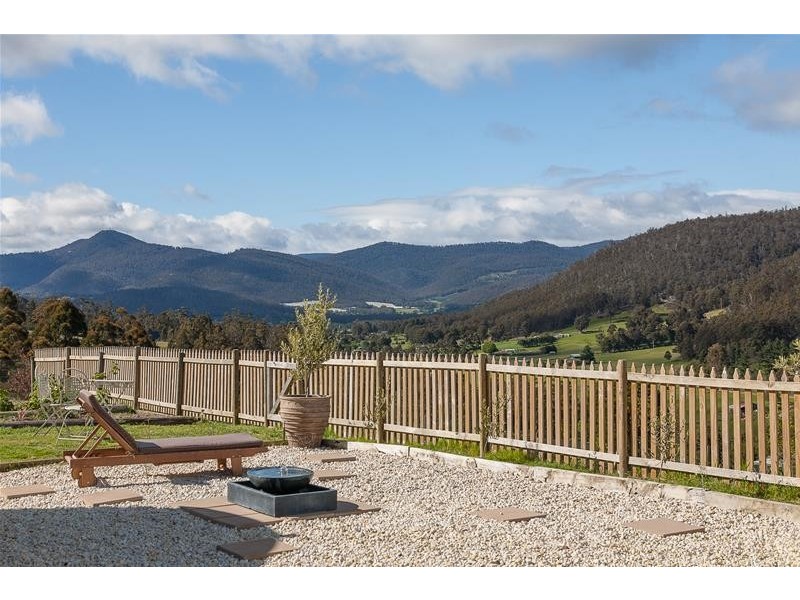 10 Lovell Road, Crabtree TAS 7109