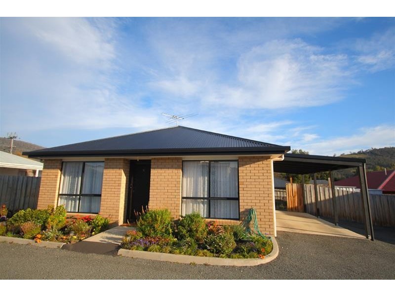 2/105 Main Street, Huonville TAS 7109