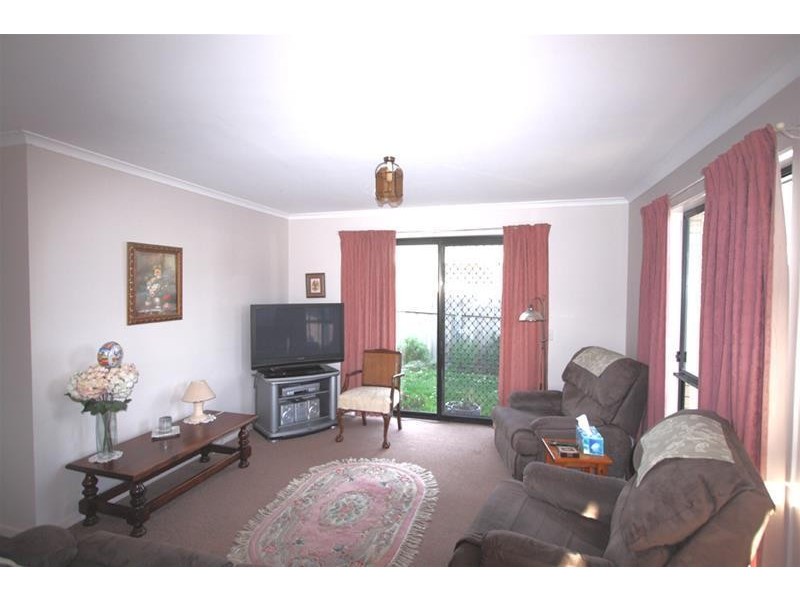 2/105 Main Street, Huonville TAS 7109