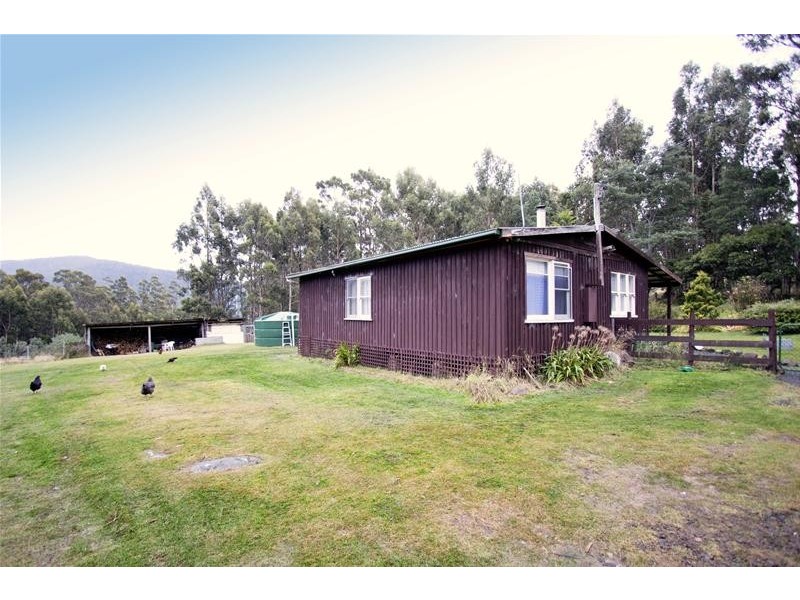 209 Middle Road, Pelverata TAS 7150
