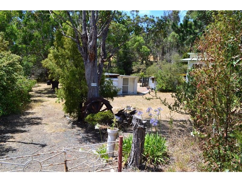 37 Sandrock Loop, Abels Bay TAS 7112