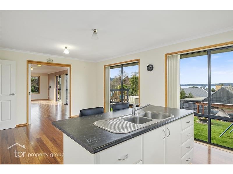 15 Cemetery Road, Dover TAS 7117