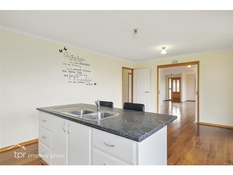 15 Cemetery Road, Dover TAS 7117