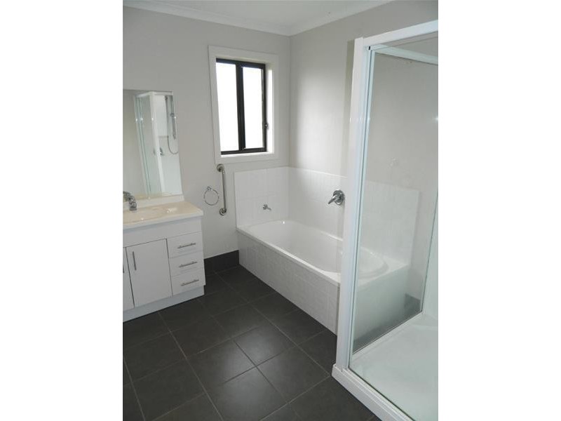 4/105 Main Street, Huonville TAS 7109