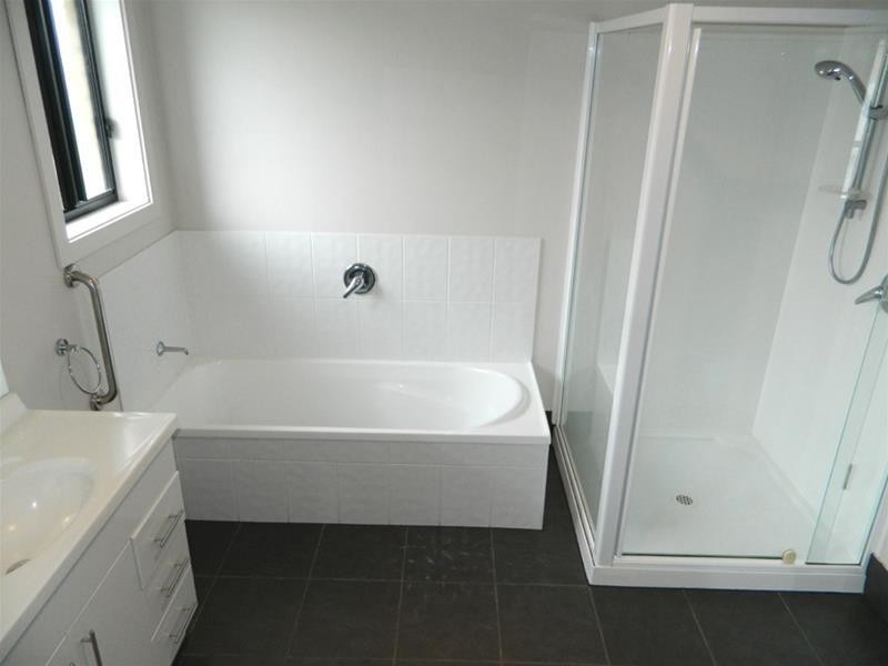 4/105 Main Street, Huonville TAS 7109