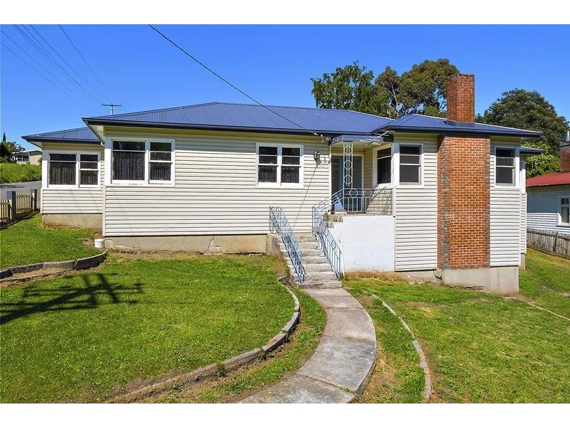8 Kent Street, Geeveston TAS 7116