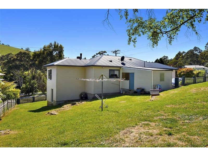 8 Kent Street, Geeveston TAS 7116