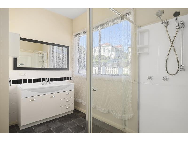 8 Kent Street, Geeveston TAS 7116