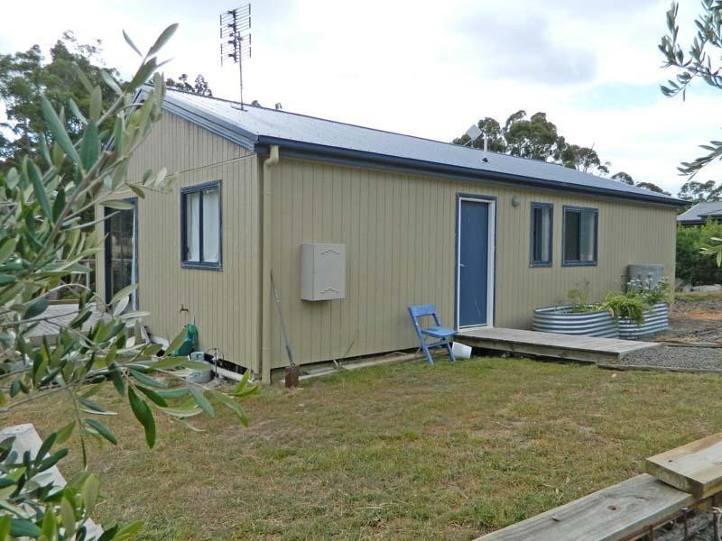 5a Glovers Road, Deep Bay TAS 7112